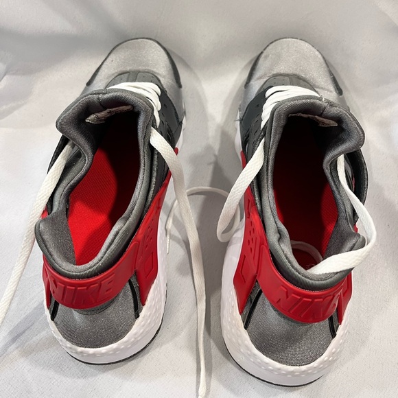 Hurache Nike Sneakers - Picture 7 of 7